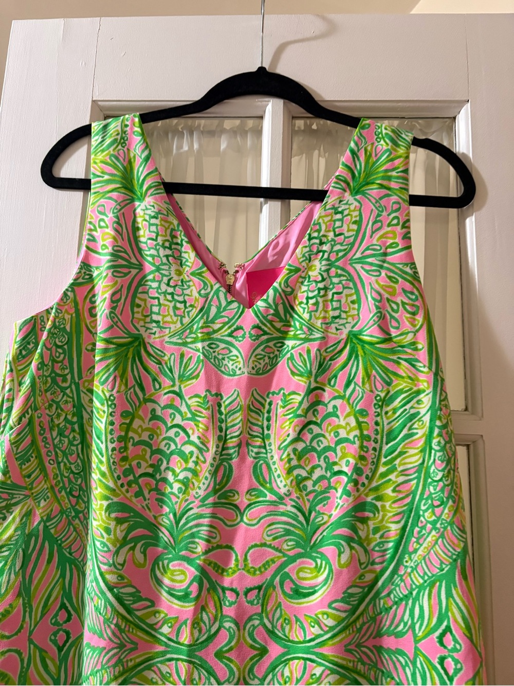 Lilly Pulitzer Hot Pink Romper with Bright Green Print - Picture 4 of 13